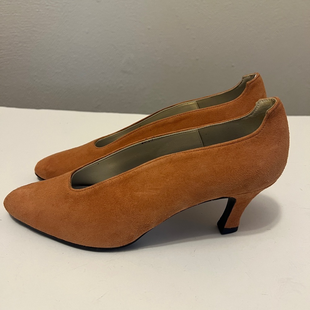 NWT Apart Burnt Orange & Brown Heels – Size 6.5, 2-Inch Heels
